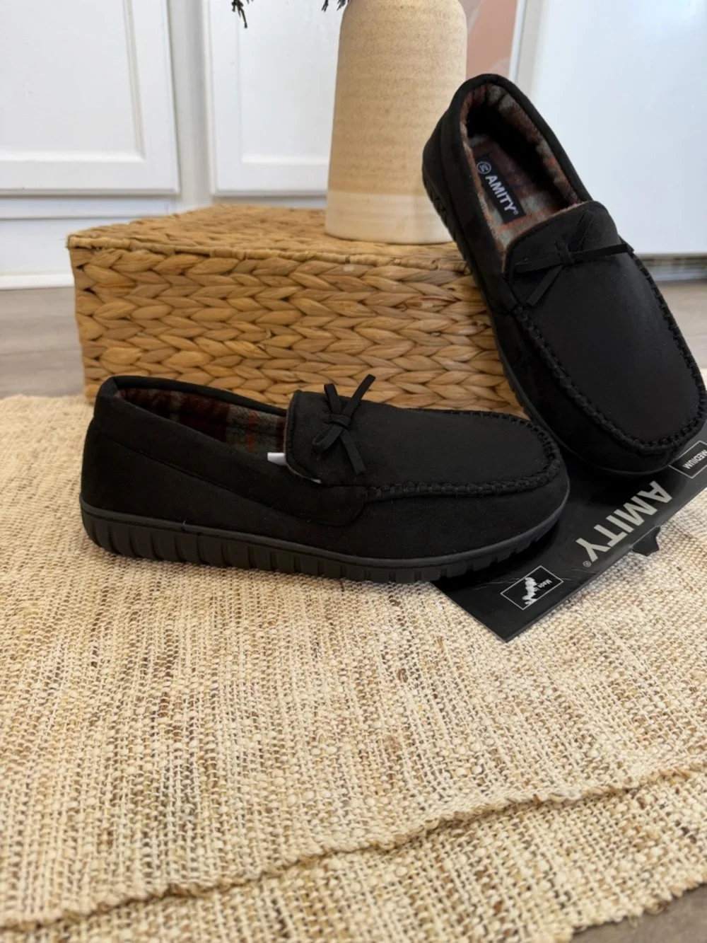 New Men’s Luxury Black Moccasin Slippers Size Medium Amity Moccasin Slippers